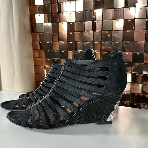 Donald J Pliner Pelle Elastic Strappy Wedge Sandals Women's Size 8 with Reptile - Picture 9 of 12